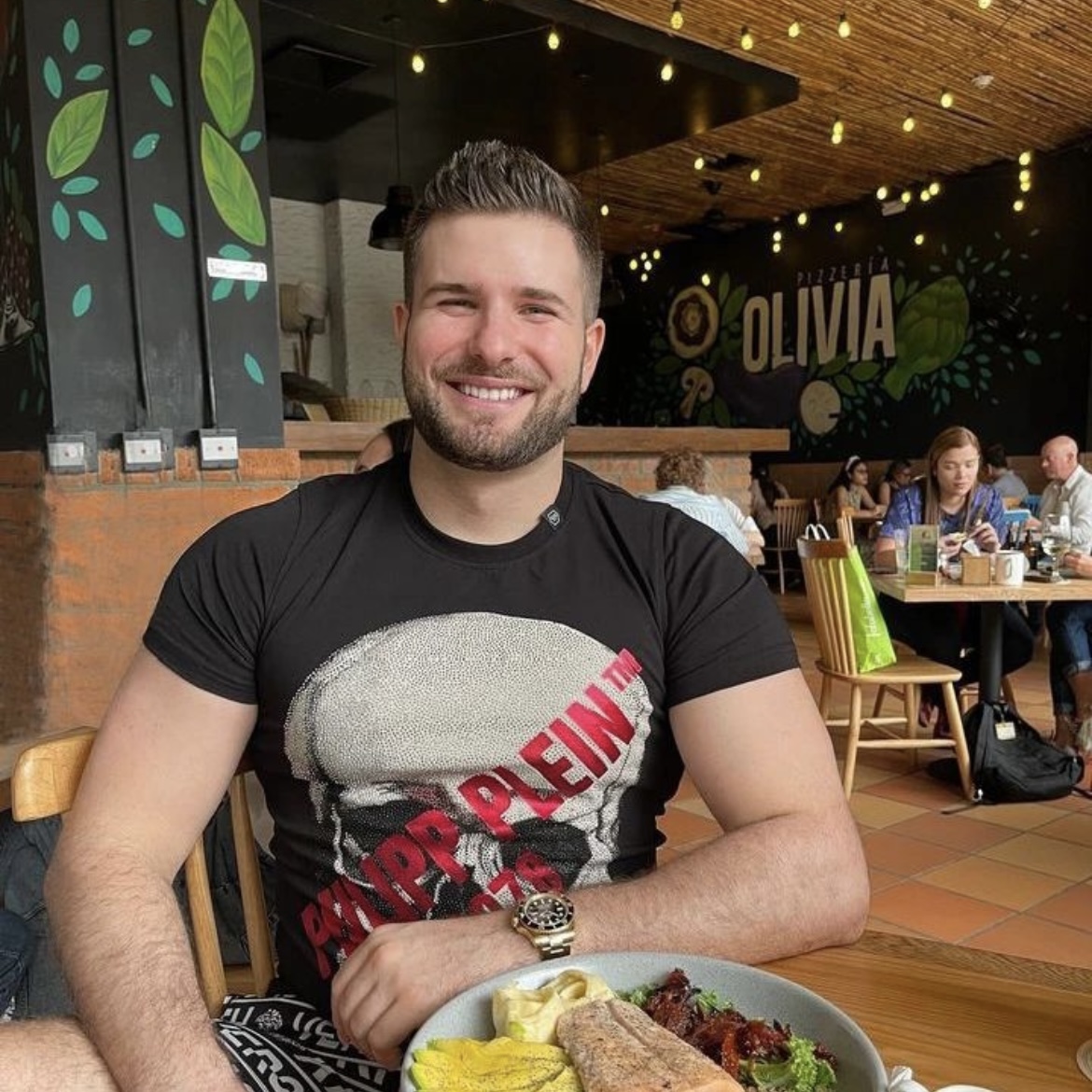 速连加速器用户james，很满意速连加速器